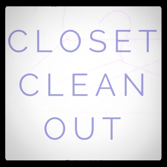 Closet Clean Out - Picture 1 of 1